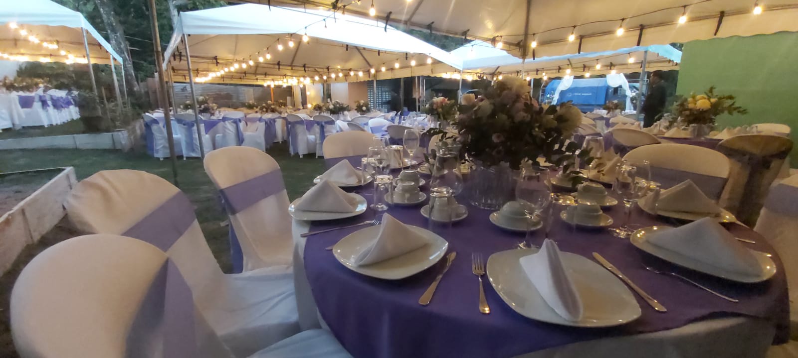 Montaje con centros de mesa